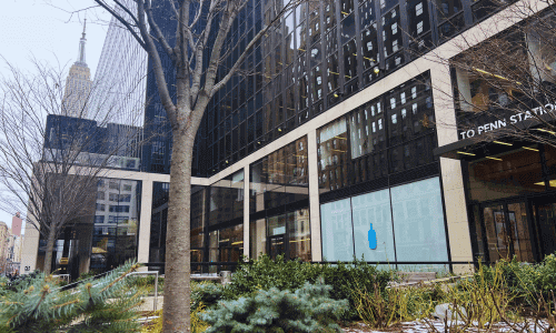 Exterior of Blue Bottle Coffee Chelsea Penn Station 1 1 1 1 1 1