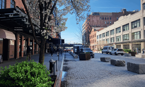 Mejores Cafeterías Cerca del High Line NYC – Vista de Calle en Chelsea Manhattan